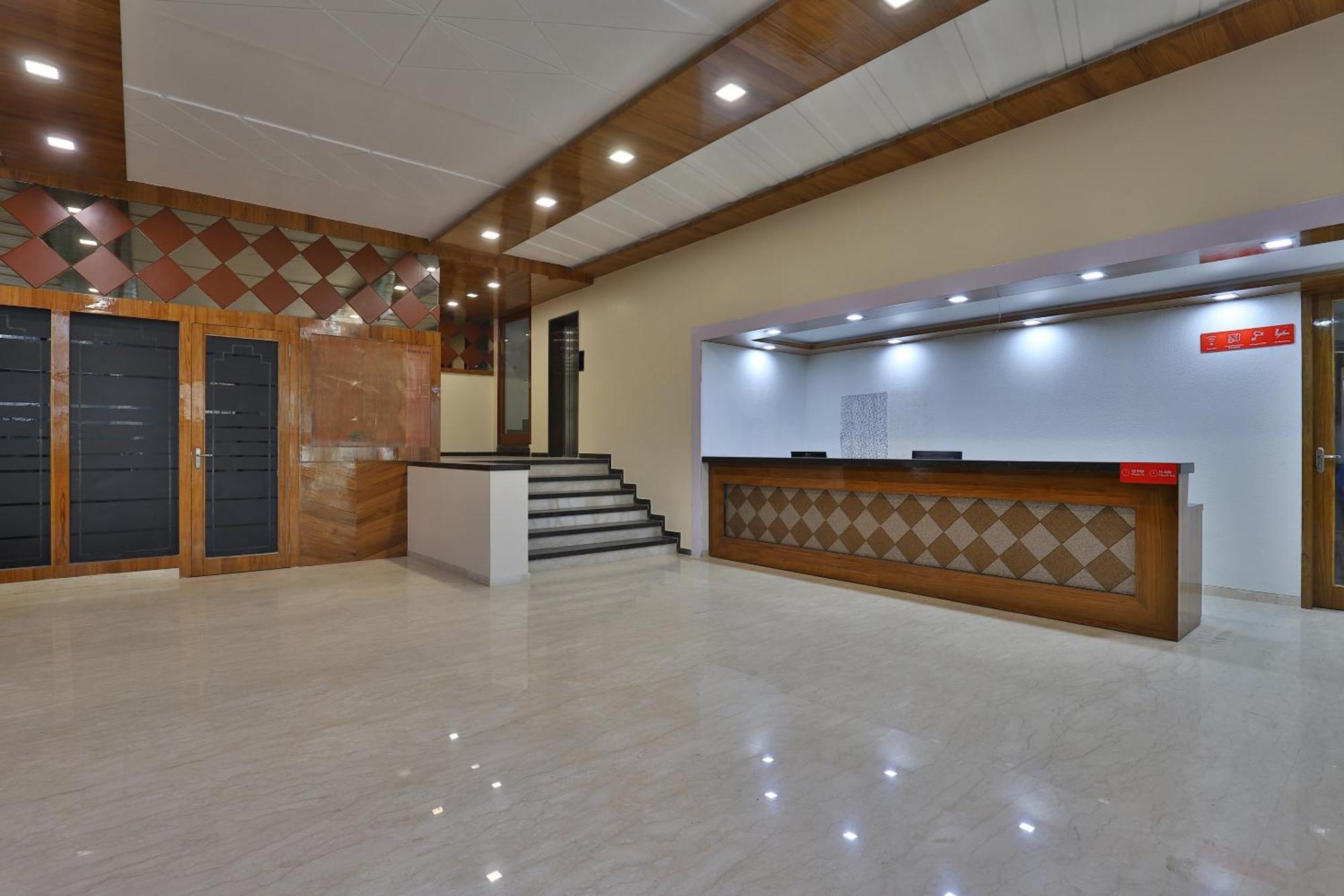 Collection O Panchsheel Hotel Вадодара Екстериор снимка