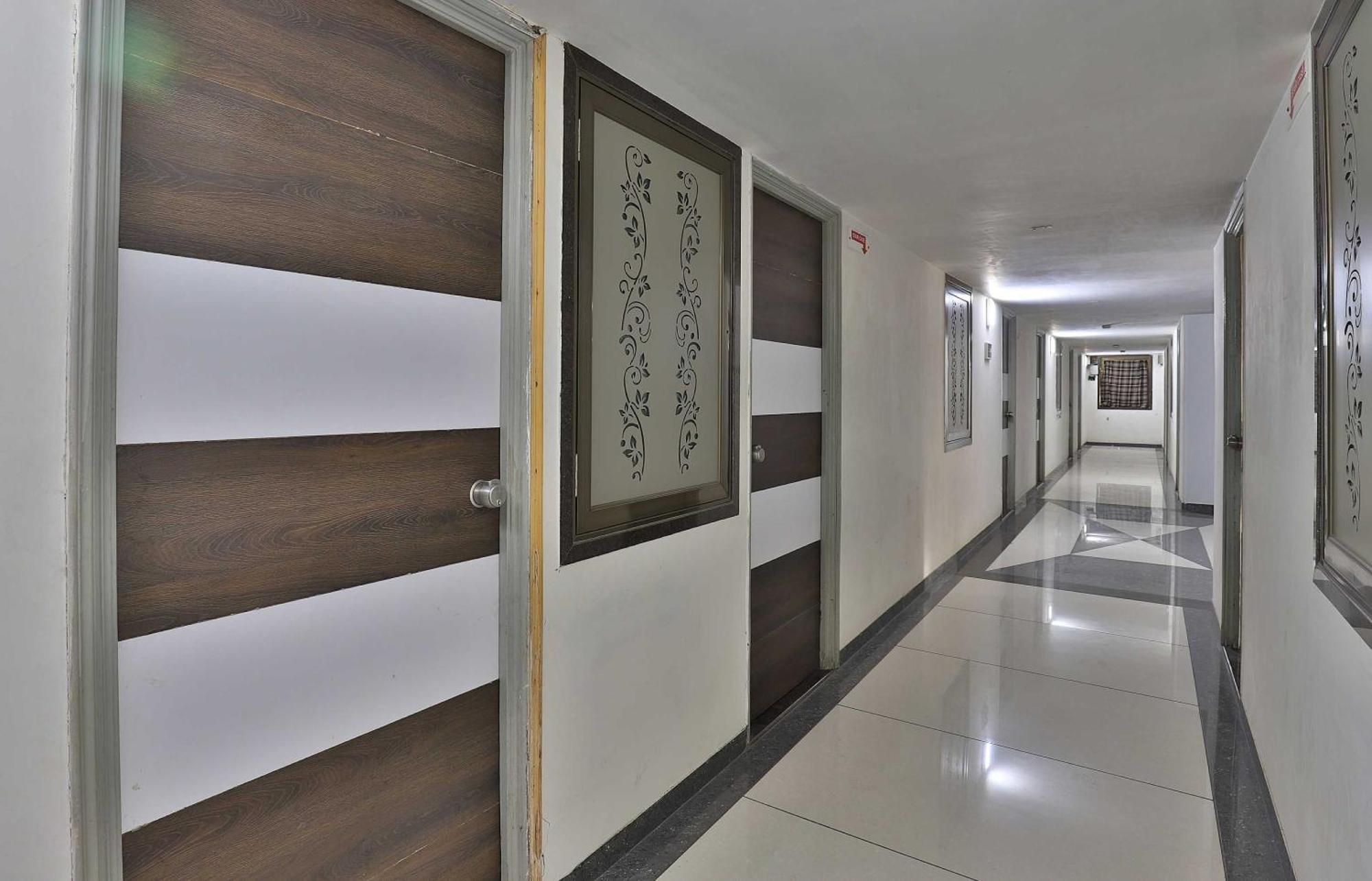 Collection O Panchsheel Hotel Вадодара Екстериор снимка